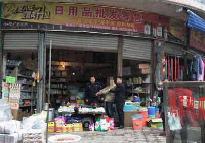 泸州男子顺手牵羊盗七千，钱包随放陋习敲警钟